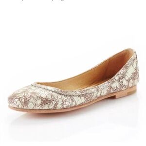 Frye Carson Ballet Flats Crackled Distressed
Gold Leather Metallic Size 9